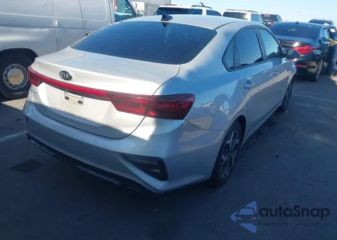 2019 Kia Forte Lxs z USA, uszkodzony, nr VIN 3KPF24AD9KE035420